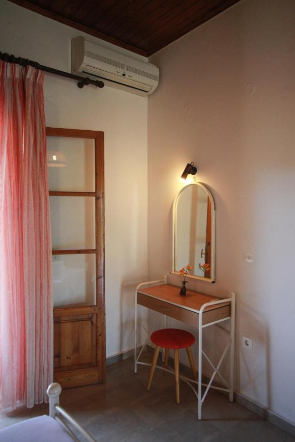 Aristea Studios 卡托克拉克阿纳 外观 照片